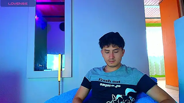 santyago taylor online show from 11/27/25, 06:52