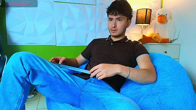santyago taylor online show from 09/22/25, 06:58