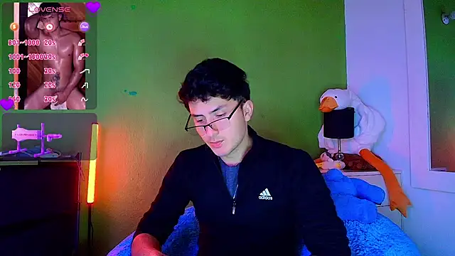 santyago taylor online show from 11/07/25, 07:07