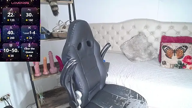 cristal horny19 online show from 10/23/25, 11:14