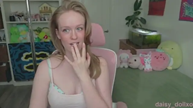 Daisy Dollxo online show from 04/24/26, 09:39