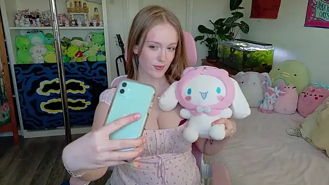 Daisy Dollxo online show from 06/01/26, 12:00