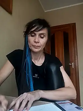 Francenia lolis online show from 10/16/25, 07:16