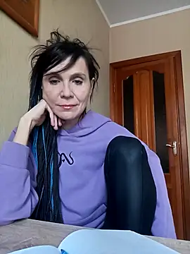 Francenia lolis online show from 01/14/26, 07:34