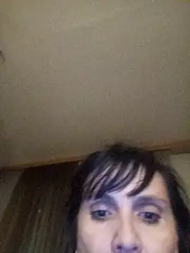 Francenia lolis online show from 04/12/26, 09:40