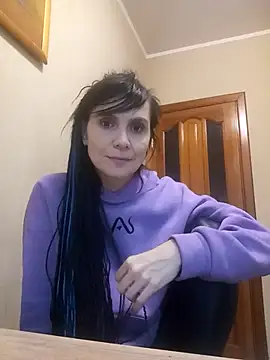 Francenia lolis online show from 11/18/25, 06:50