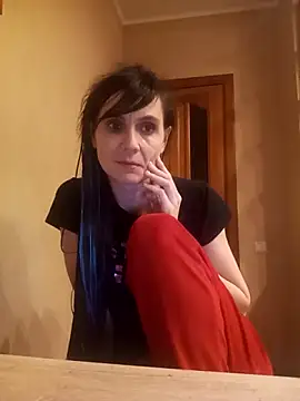 Francenia lolis online show from 11/07/25, 09:52