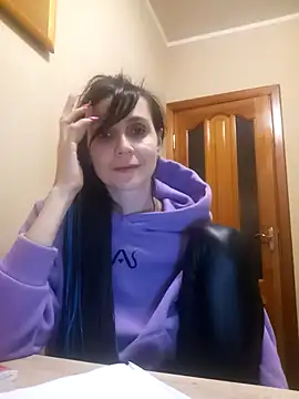 Francenia lolis online show from 11/13/25, 08:13