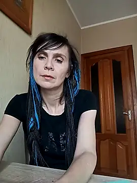 Francenia lolis online show from 11/01/25, 10:42