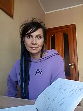 Francenia lolis online show from 01/18/26, 11:02