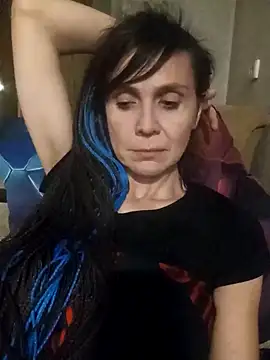 Francenia lolis online show from 10/21/25, 08:30