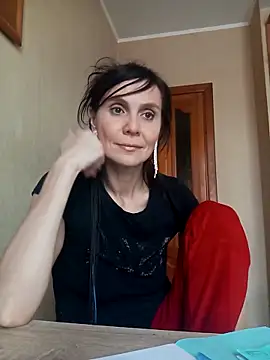 Francenia lolis online show from 02/17/26, 10:23