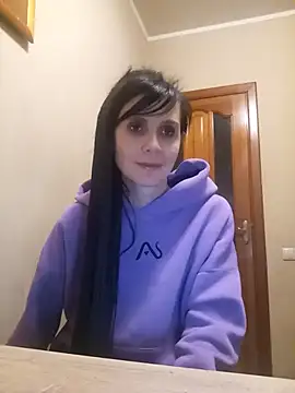 Francenia lolis online show from 11/11/25, 08:25