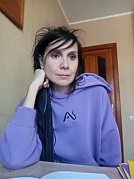 Francenia lolis online show from 01/15/26, 12:52