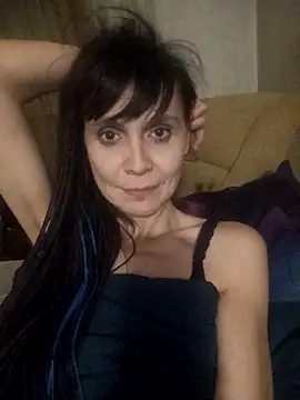 Francenia lolis online show from 03/18/26, 08:32