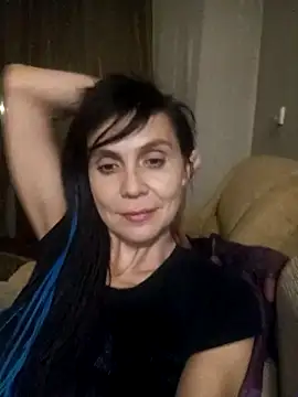 Francenia lolis online show from 12/13/25, 08:37