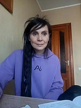 Francenia lolis online show from 03/01/26, 11:32