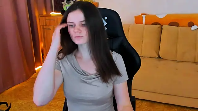 Lora Cain online show from 12/07/24, 01:57