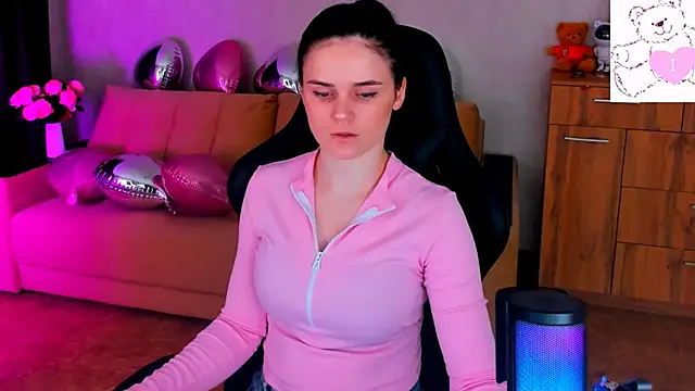 Lora Cain online show from 02/14/25, 10:04