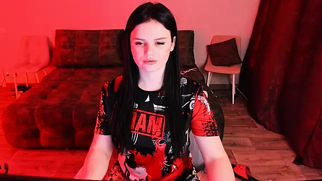 Lora Cain online show from 02/11/26, 03:01