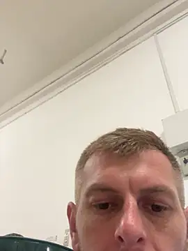 adrian90bi11 online show from 05/11/26, 02:45