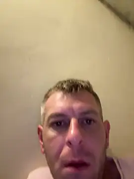 adrian90bi11 online show from 05/09/26, 10:46