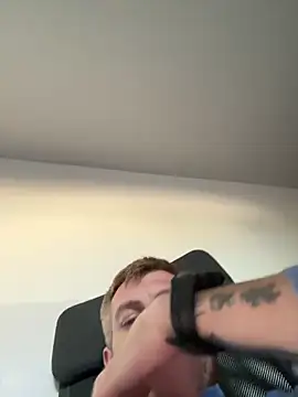 adrian90bi11 online show from 05/27/26, 03:52