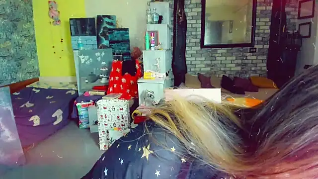 KlaraHoll online show from 02/14/25, 06:34