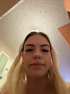 Snapshot of -Sexy_Barbie- chatting on 11/12/25, 03:21 -Sexy Barbie- online show from 11/12/25, 03:21