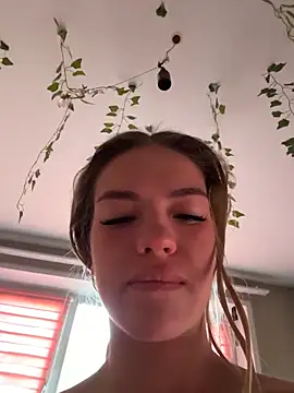 Snapshot of -Sexy_Barbie- chatting on 10/25/25, 02:33 -Sexy Barbie- online show from 10/25/25, 02:33