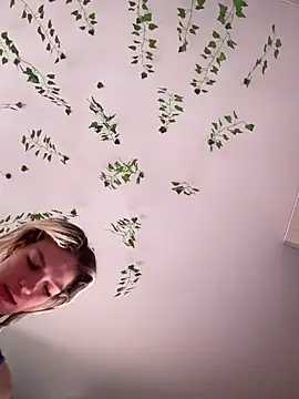 Snapshot of -Sexy_Barbie- chatting on 11/05/25, 02:14 -Sexy Barbie- online show from 11/05/25, 02:14