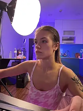 -Sexy Barbie- online show from 04/15/26, 05:57