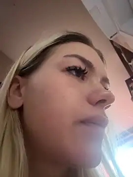 Snapshot of -Sexy_Barbie- chatting on 11/01/25, 02:18 -Sexy Barbie- online show from 11/01/25, 02:18