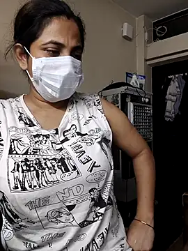 Snapshot of Madhavi_mishra chatting on 09/28/25, 06:37 Madhavi mishra online show from 09/28/25, 06:37