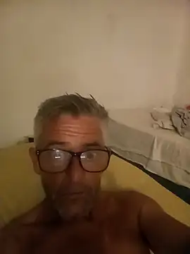 NICJOHNS online show from 01/04/25, 04:54