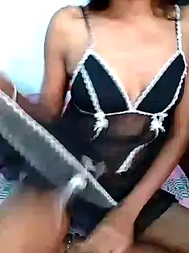 Snapshot of juliya_Les chatting on 01/02/25, 01:30 juliya Les online show from 01/02/25, 01:30