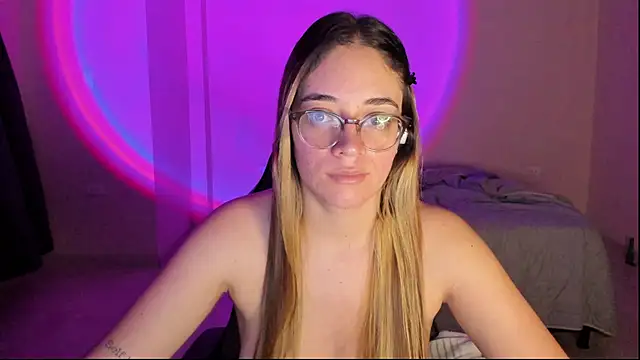 atenas 05  online show from 10/24/25, 09:52