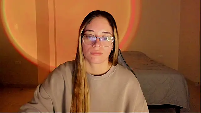 atenas 05  online show from 10/28/25, 09:30