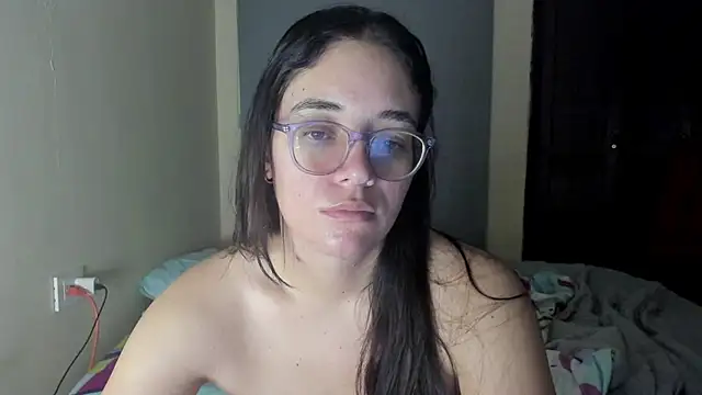 Snapshot of atenas_05_ chatting on 06/27/26, 09:26 atenas 05 online show from 06/27/26, 09:26