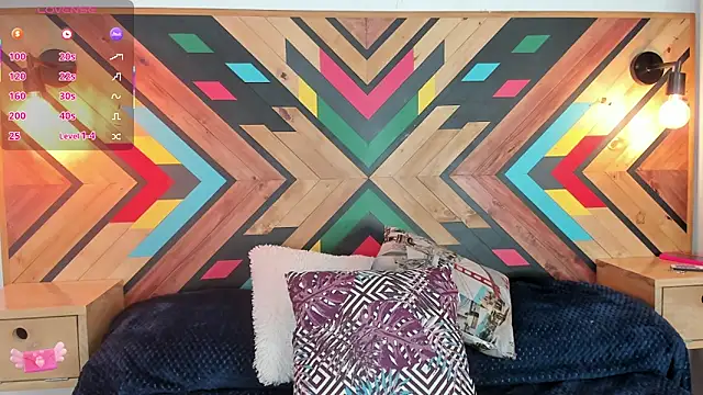 Snapshot of NaiirobiSwan chatting on 11/18/25, 07:50 NaiirobiSwan online show from 11/18/25, 07:50