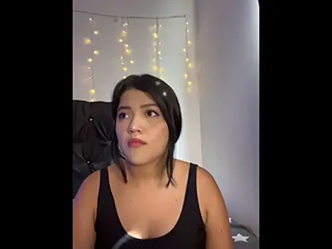 alisson carolina73 online show from 11/17/25, 07:07