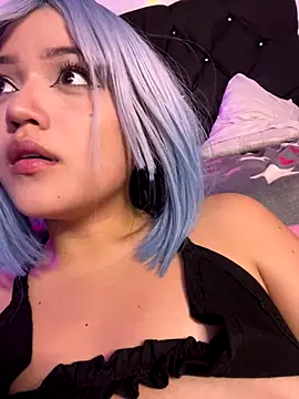 Snapshot of alisson_carolina73 chatting on 12/21/25, 02:46 alisson carolina73 online show from 12/21/25, 02:46