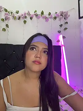 Snapshot of alisson_carolina73 chatting on 02/26/26, 02:33 alisson carolina73 online show from 02/26/26, 02:33