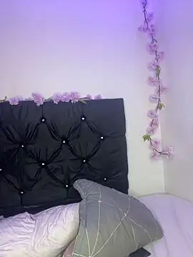 alisson carolina73 online show from 02/15/25, 03:31