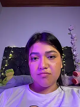 Snapshot of alisson_carolina73 chatting on 06/08/26, 01:28 alisson carolina73 online show from 06/08/26, 01:28