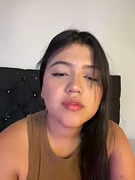 Snapshot of alisson_carolina73 chatting on 03/21/26, 01:18 alisson carolina73 online show from 03/21/26, 01:18