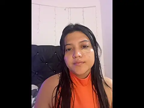 alisson carolina73 online show from 11/18/25, 09:51