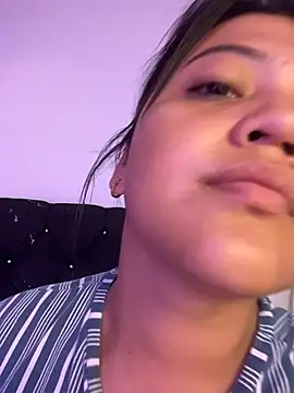 Snapshot of alisson_carolina73 chatting on 03/22/26, 10:11 alisson carolina73 online show from 03/22/26, 10:11