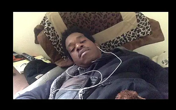 POPAYE972 online show from 04/15/26, 10:32