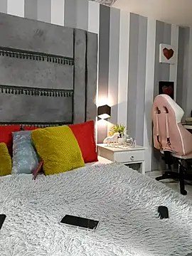 Julianewell online show from 12/03/25, 12:26